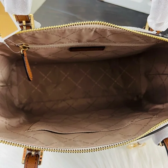 Michael Kors Coraline Large Logo and Leather Tote Bag - Picture 7 of 13